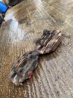 Predné brzdové strmene Toyota KZJ LJ BJ HZJ landcruiser