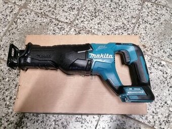 Aku chvostova píla,, MAKITA DJR 187 Z,,18V---120€