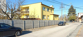 Exkluzívne dvojgeneračný tehlový rodinný dom sídlisko Šváby