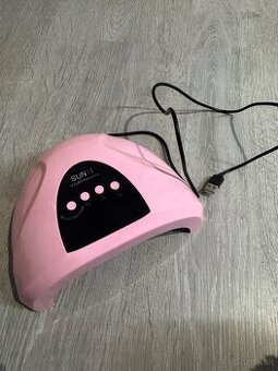 Uv lampa na gélové nechty