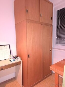 Darujem skriňu za odvoz