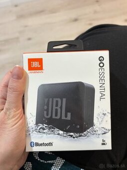 Jbl go essential