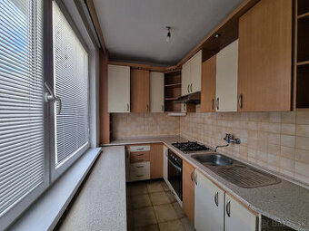 3 IZBOVÝ BYT + 2 x BALKÓN 74 m2 STARÁ TURÁ - NMNV - VOĽNÝ