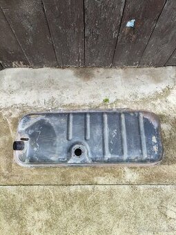 Predám na Škoda 1000,100 a 110 nádrž