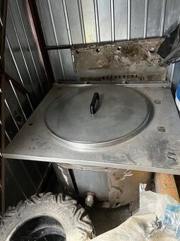 Nerezový 150litrovy gastro kotol