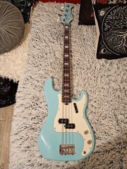 Harley Benton MV-4P Daphne Blue
