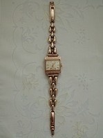 Zlaté hodinky „slzičky“