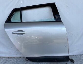 Renault Megane III 3 kombi 2008- pravé zadné dvere