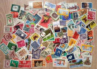 Predám balík poštových známok 1000 ks. č 4