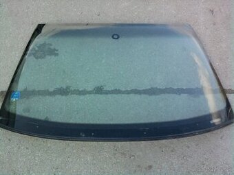 Predam celne sklo na VW polo classic