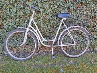 Predám starožitný 60 ročný starý retro bicykel