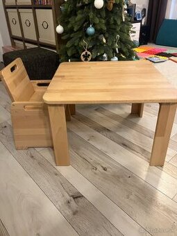 Montessori stôl so stoličkou