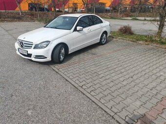 Mercedes C200 W204 Benzín