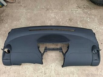 Palubovka Toyota Yaris 2009 P9