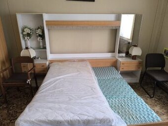 Manželská posteľ+ skrine