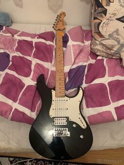 Yamaha Pacifica 112