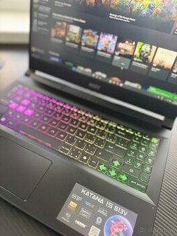 MSI KATANA 15, 64 GB/NVIDIA RTX 4060 8GB/i7-13620H/1 TB SSD