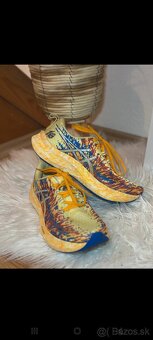 Bezecke tenisky Asics noosa tri 16 -42,5 velkost - 1