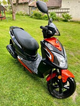 SYM 125, JET 4, NOVÝ-200KM