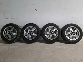 Predám sadu 4 kusy ALU diskov 5x112 r15 s pneu