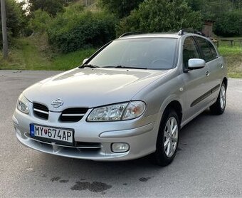 Nissan Almera N16 hatchback