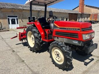 predám malotraktor 4x4 Yanmar