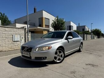 Volvo S80 D5