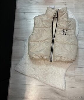 Bezova vesta Calvin klein