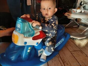 Predám DETSKÁ HOJDAČKA POLICAJNÁ MOTORKA