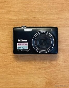 Kúpim Sony Cyber-shot alebo Nikon Coolpix
