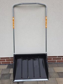 Predám odhrňač (hrablo) na sneh Fiskars