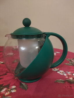 Čajník so sitkom