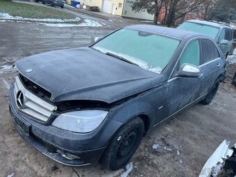 Rozpredám na diely Mercedes C W204 2.2 CDI 646.811