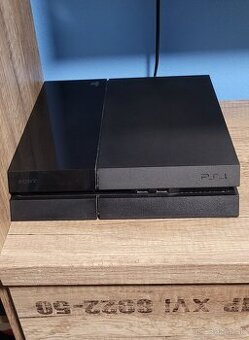 Predám Playstation PS4