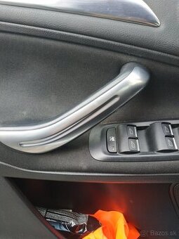 Ford Galaxy a S max madla