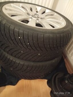 Predám dve kompletné kolesá(disk + pneumatika)Opel Insignia.