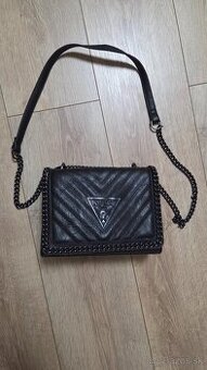 kabelka Guess čierna