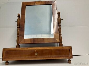 Toaletné stolové zrkadlo okolo roku 1850