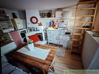 Štýlová chatka v prírode s krásnym výhľadom pri Hlohovci n