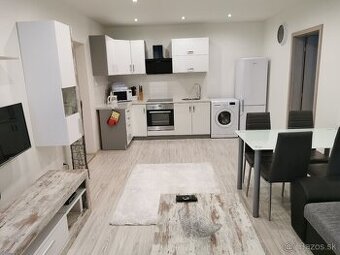 Na prenájom 2-izbový byt (56 m²)- Mukacevska ulica