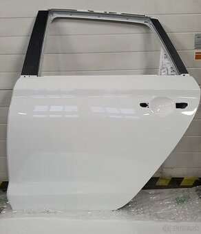 Hyundai i30 zadne lave dvere  2018 - hore