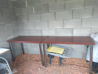 ZANOVNE - MALO POUžITE STOLY S POCHROMOV. NOHAMI