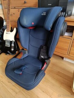 Predám používanú autosedačka Britax Römer KIDFIX III S