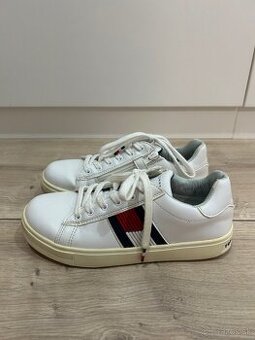 Dámske tenisky Tommy Hilfiger