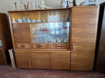 Starožitný sekretár