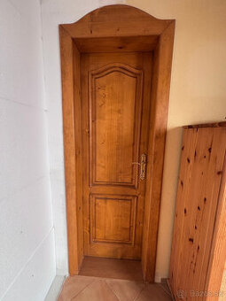 Masívne drevené dvere