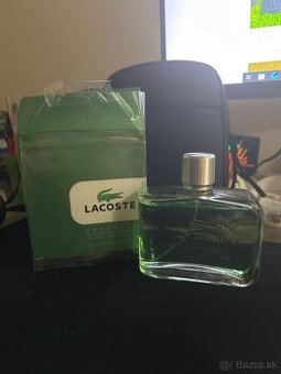 Lacoste – Essential