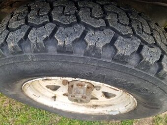 Predam na suzuki samurai otocne disky r15 + ATgumy