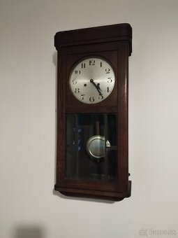 Nástenné hodiny JUNGHANS (1910-1930)