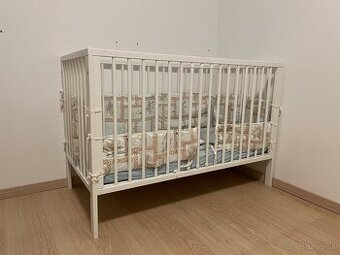 Detska postielka s prislusenstvom